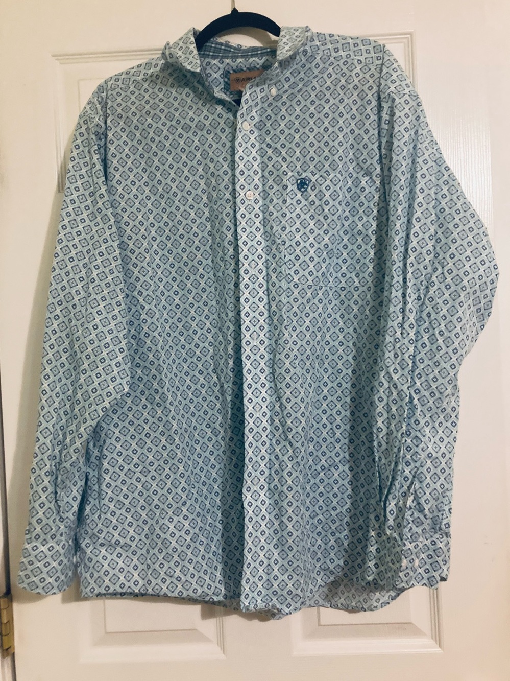 Ariat Button Down Long Sleeve Shirt
